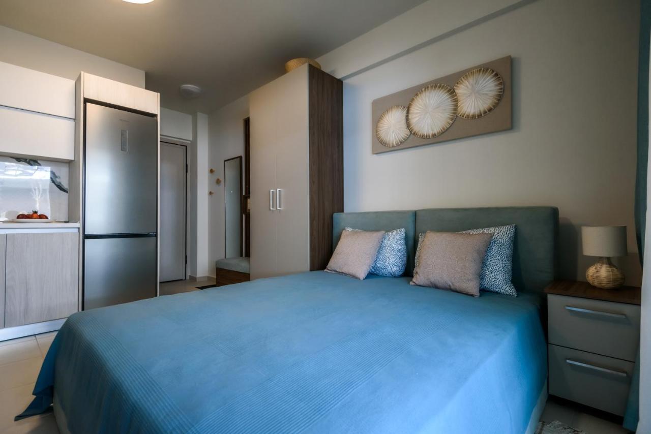 Itaka Studio Apartments - Halkidiki Suites Com Nikiti  Bagian luar foto