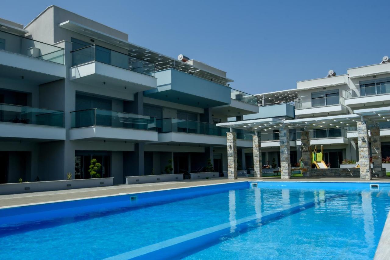 Itaka Studio Apartments - Halkidiki Suites Com Nikiti  Bagian luar foto